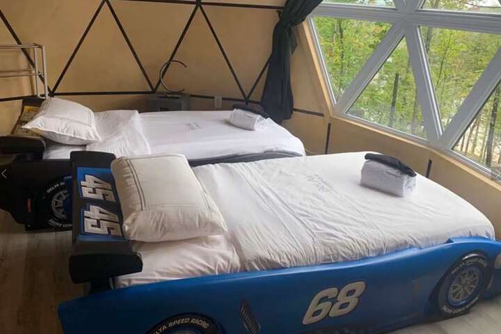 Room 50 of 325