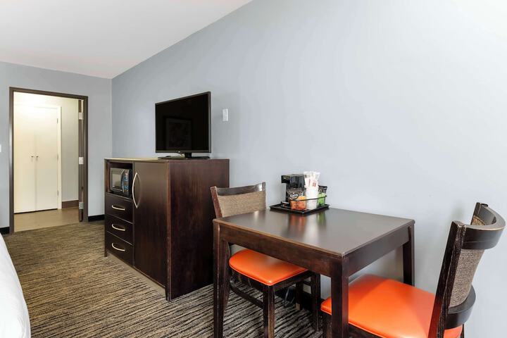 Best Western University Inn at Valparaiso