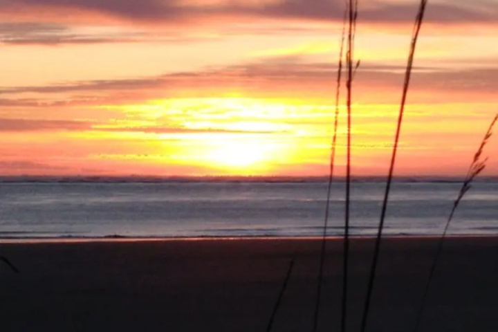 North Cove Vacation WA Cabins Rentals