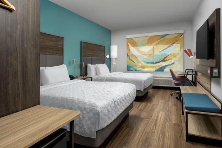 Room 16 of 28