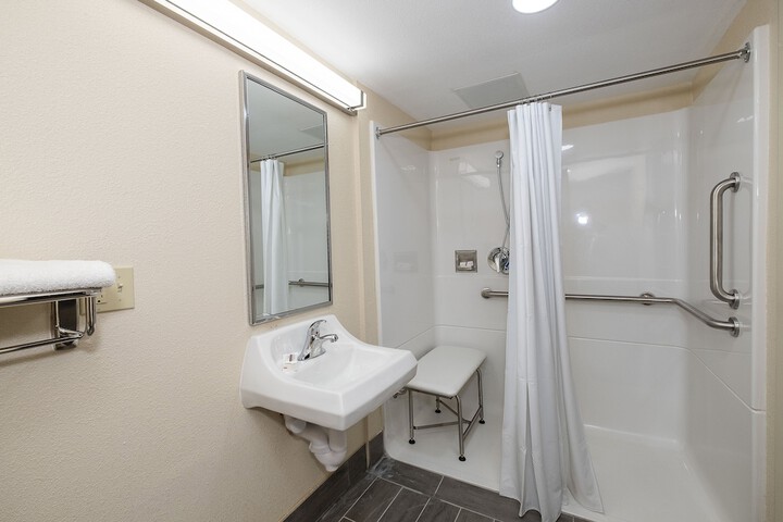 Room 18 of 23