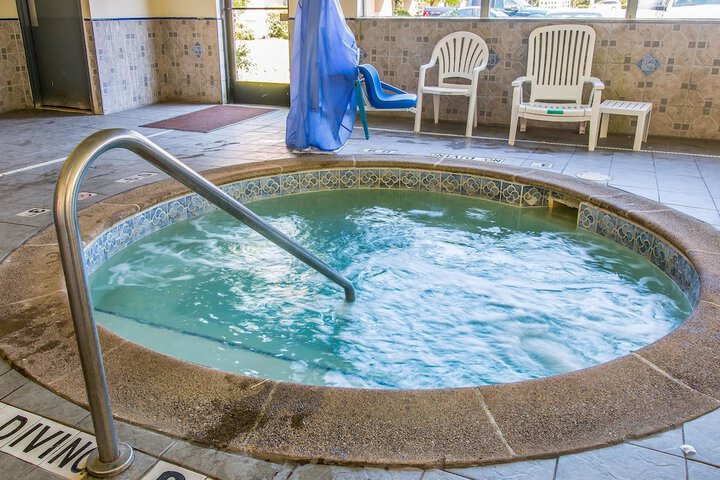 Pool 4 of 36