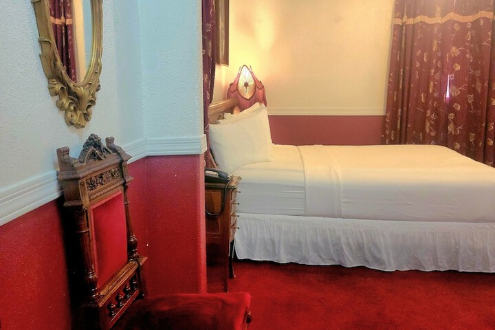 Room 38 of 52