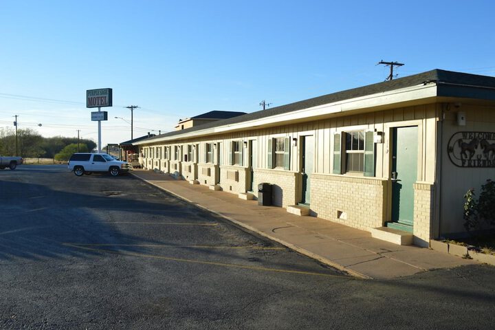 Hotel 7 of 45