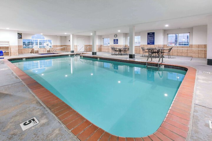 Pool 5 of 34