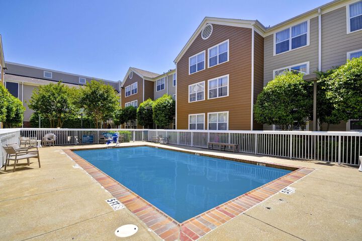 Pool 9 of 51