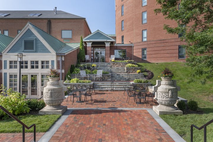 Hotel 2 of 63