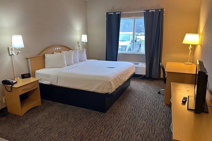 Baymont by Wyndham Lawrenceburg