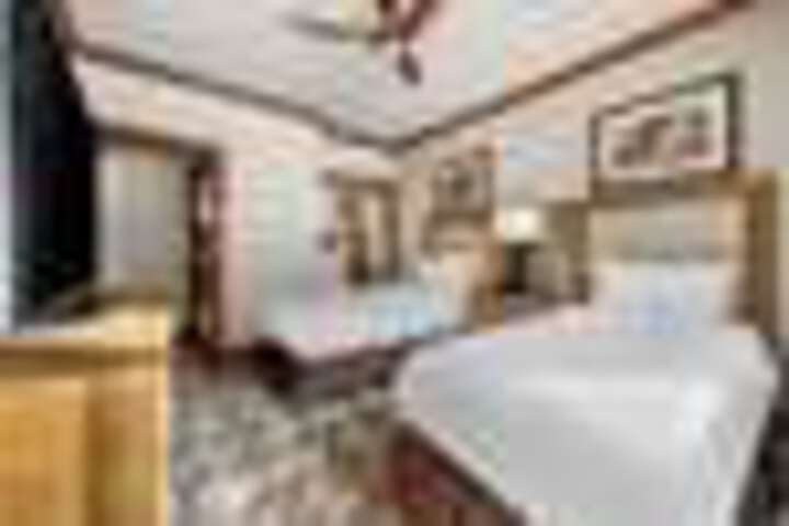 Room 29 of 168