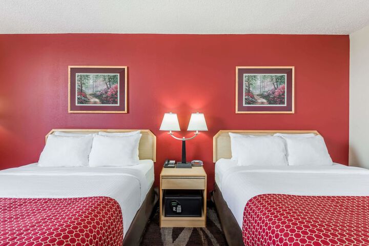 Room 4 of 14