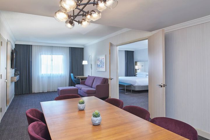 Delta Hotels by Marriott Detroit Novi