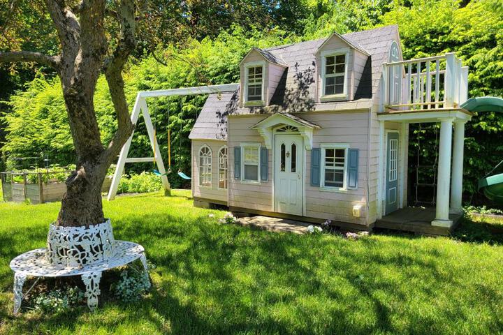 Heart Historic Ridgefield Studio WALK to town