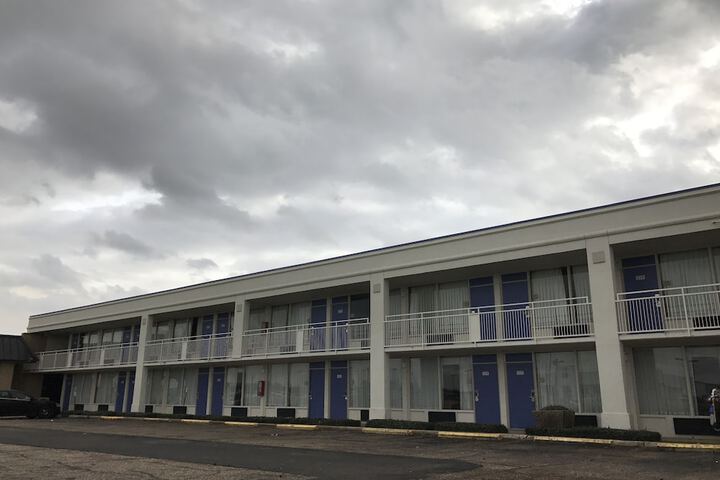 Hotel 2 of 43