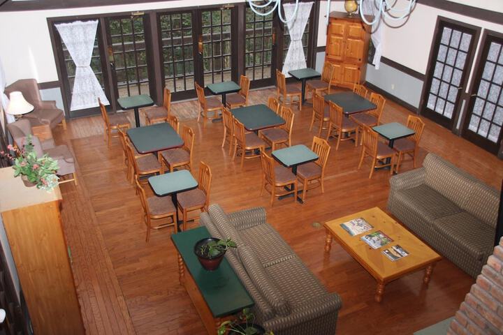 Spring House Inn