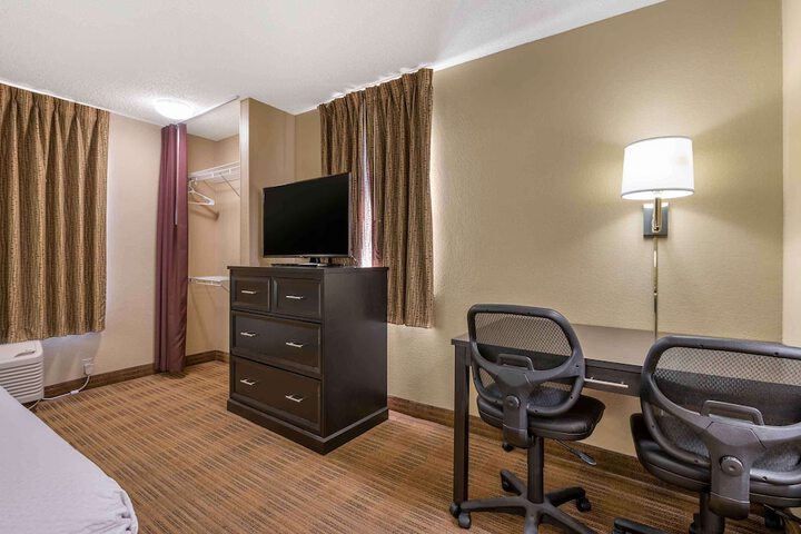 Room 26 of 28