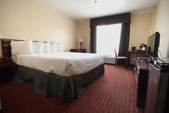 Room 34 of 71