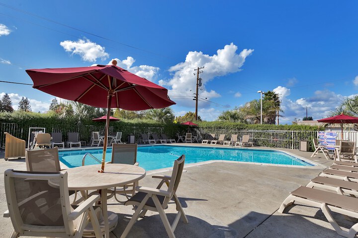 Pool 4 of 19