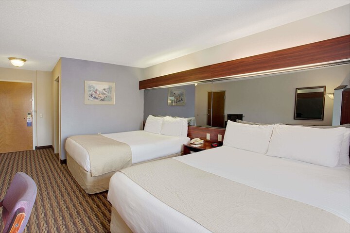 Room 16 of 20