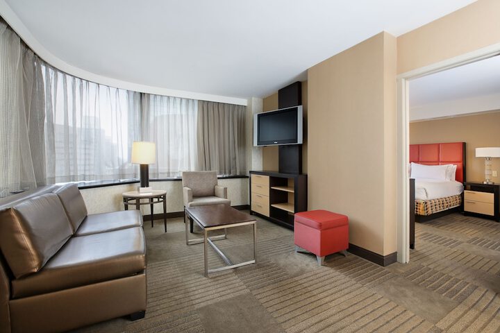 Room 14 of 33