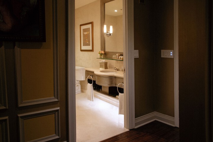 Room 13 of 61