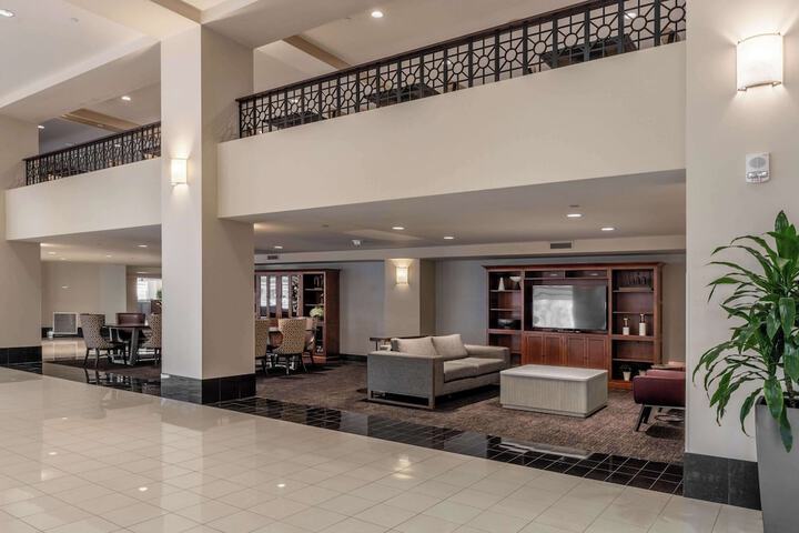 Hotel Interior 26 of 120