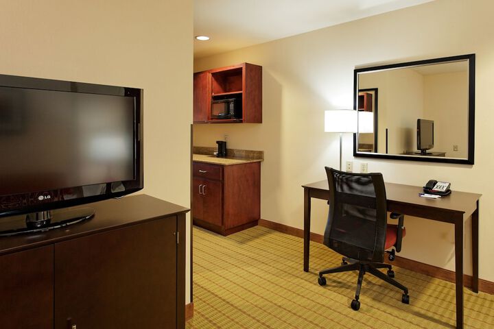 Room 14 of 36