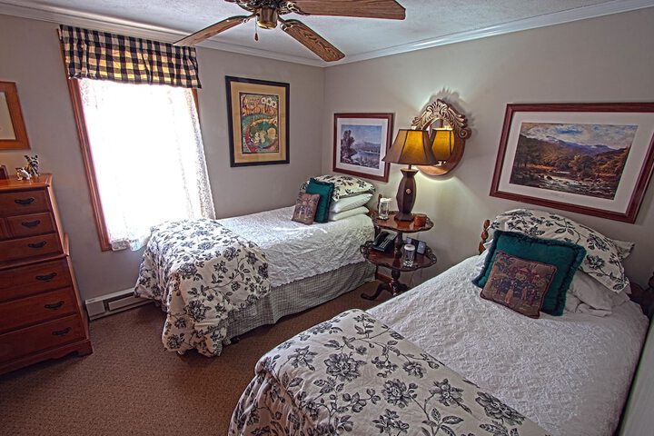 Room 157 of 200