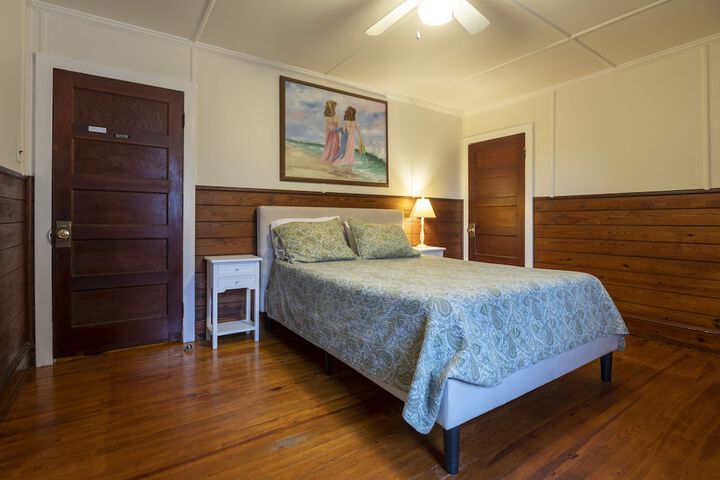 Room 194 of 309