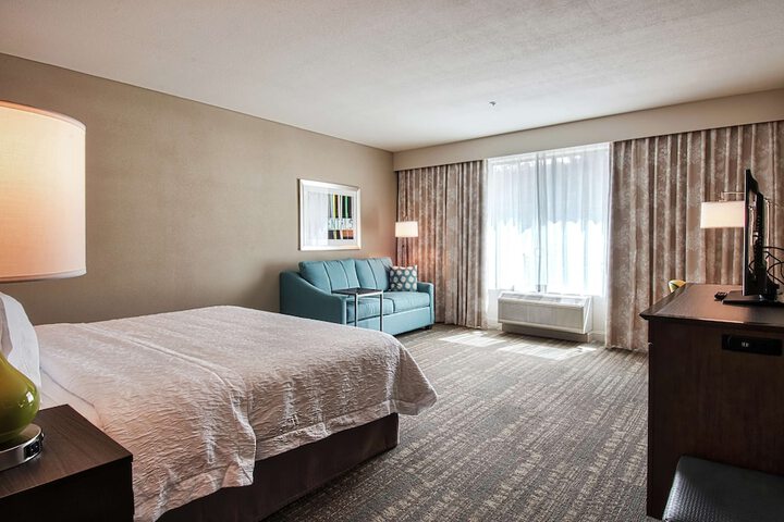 Hampton Inn & Suites Mission Viejo
