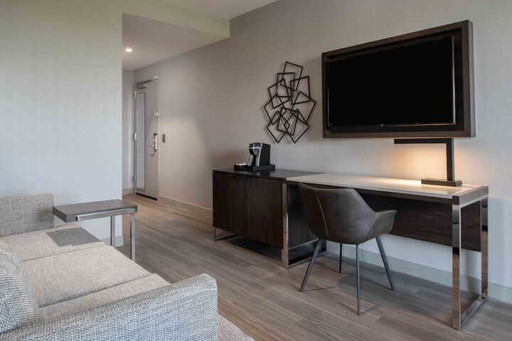 Room 35 of 60