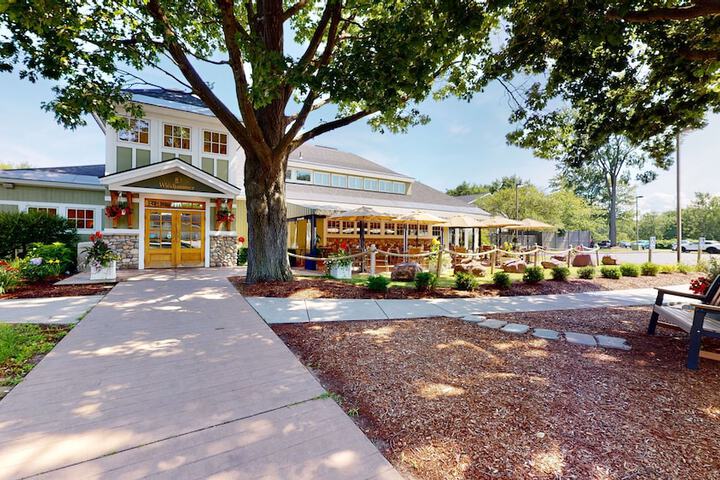 Best Western Plus Windjammer Inn & Conference Center
