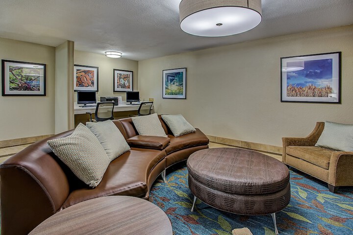 Hotel 2 of 34
