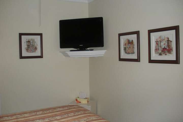 Room 14 of 37