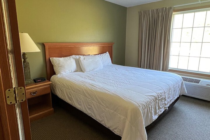 Room 16 of 29