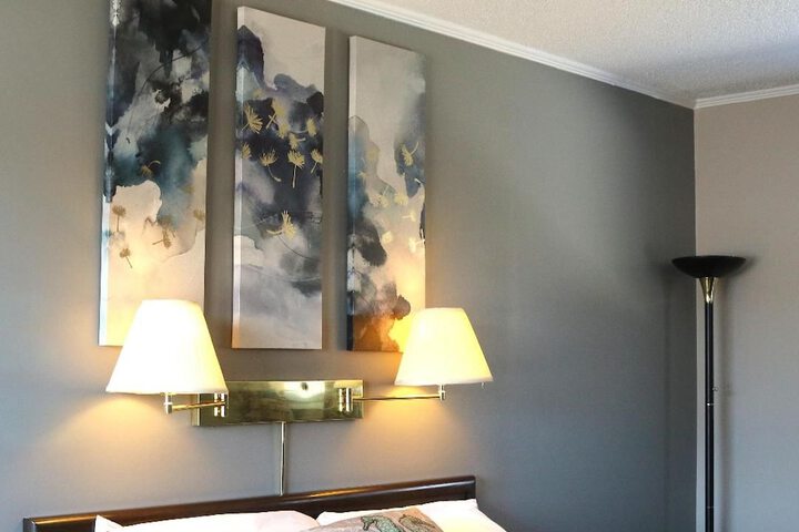 Room 22 of 37