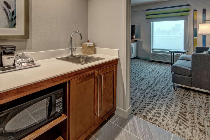 Hampton Inn & Suites Nashville / Goodlettsville