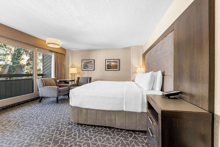 Room 28 of 109