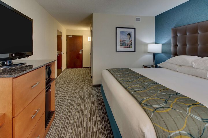 Room 18 of 50
