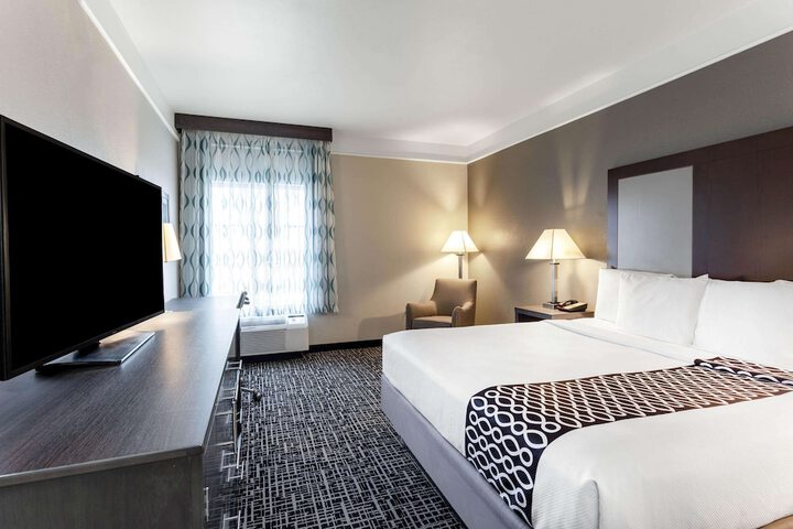 Room 15 of 35