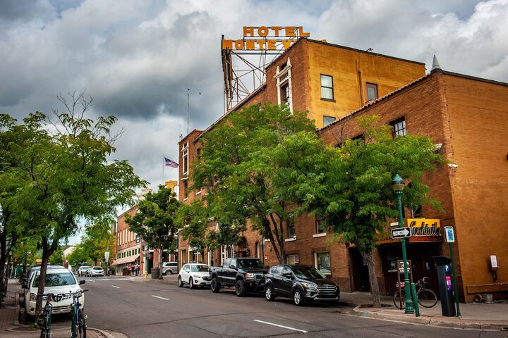 Hotel 7 of 44