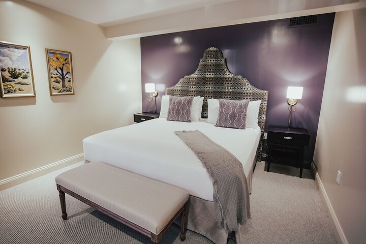 Room 18 of 61