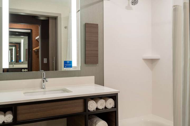 Room 20 of 42