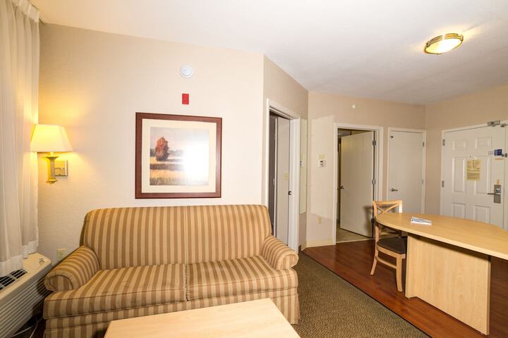 Room 35 of 42