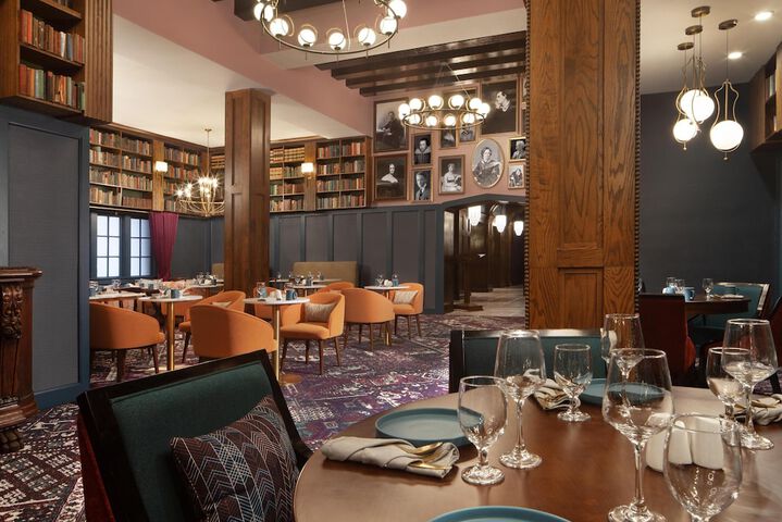 Hotel Royer Urbana Champaign Tapestry Collection by Hilton
