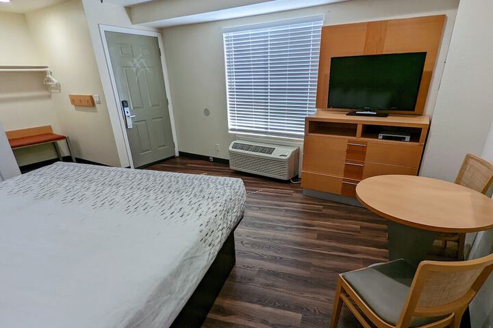 Room 39 of 80