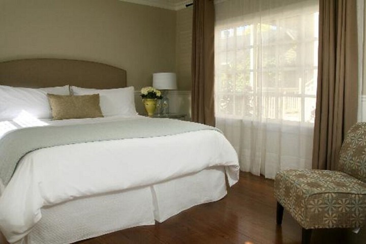 Room 34 of 161