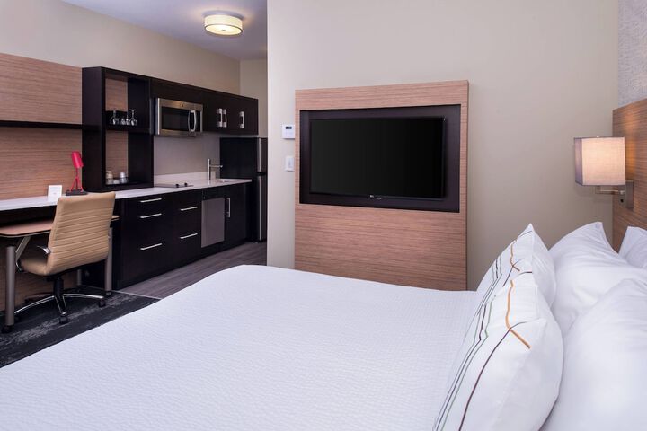 Room 13 of 21