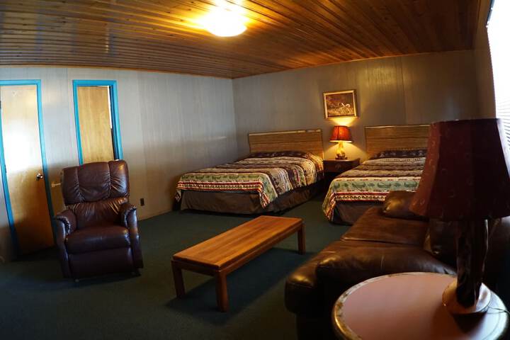 Room 61 of 82