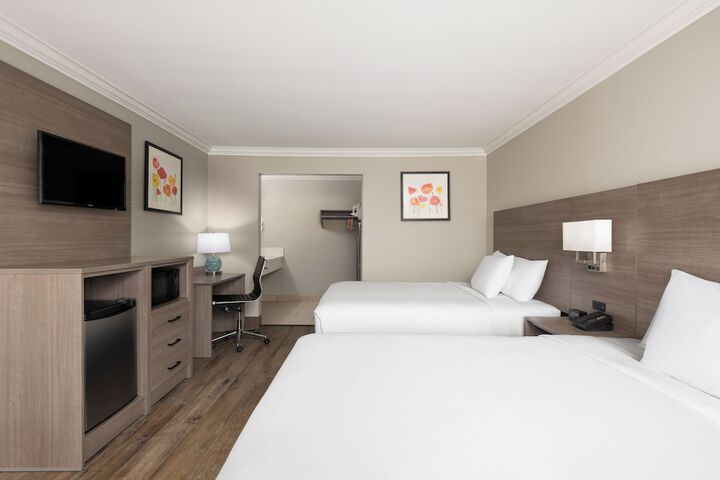 Room 12 of 30