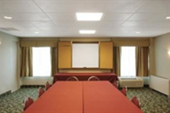 BEST WESTERN SYRACUSE AIRPORT INN